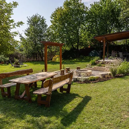 Taborisko Bojnice - Place For Camping Кемпинг Бойнице